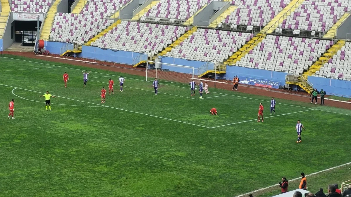 D&uuml;zcespor Yine Deplasmanda Sessiz: 0-2