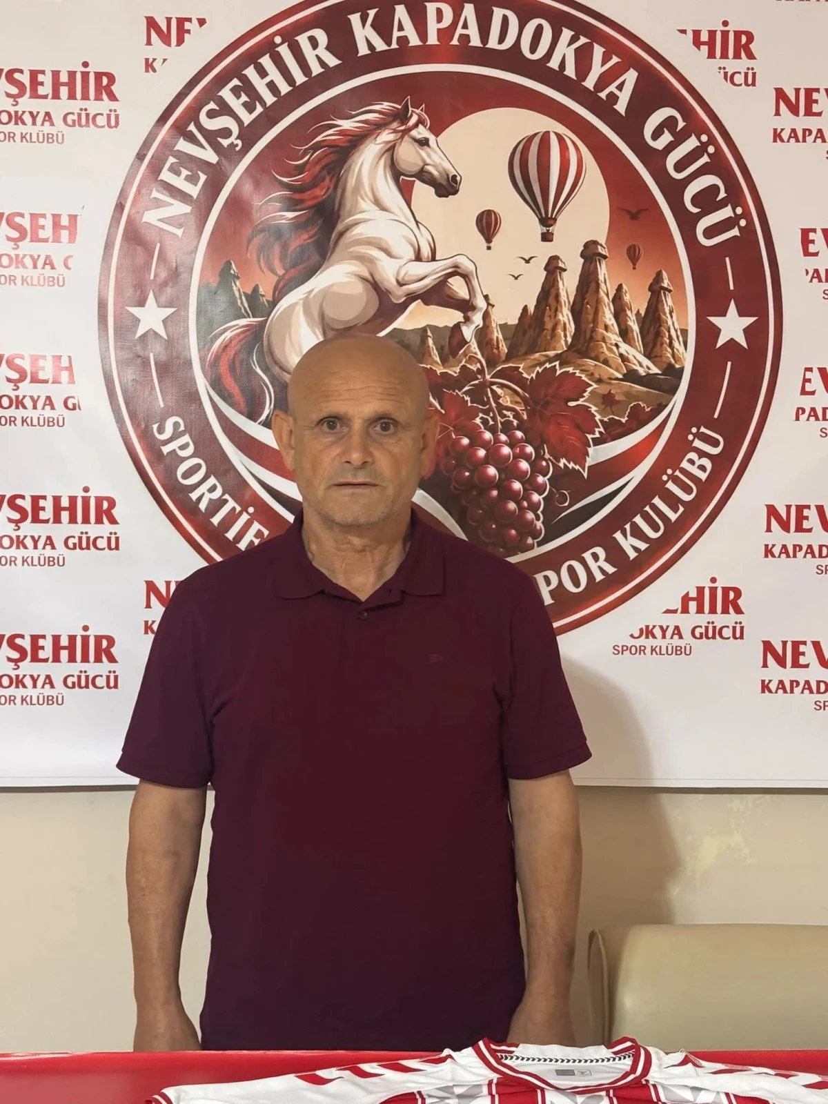 D&Uuml;ZCESPOR&rsquo;DA ŞAMPİYONLUK YAŞADI, ŞİMDİ HEDEF PROFESYONEL LİG