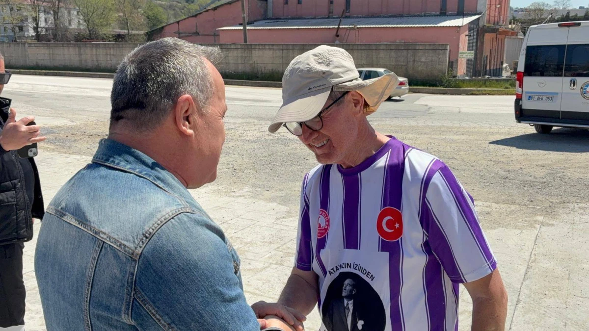 (G&ouml;r&uuml;nt&uuml;l&uuml;) EFSANE BAŞKAN ABANOZ  HER YERDE