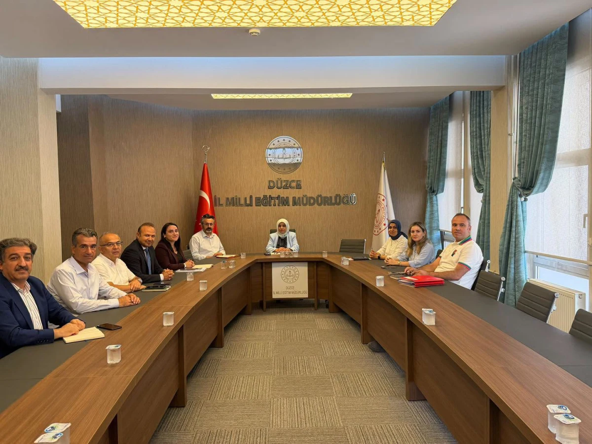 EĞİTİM &Ouml;ĞRETİME HAZIRLIK VE GENEL DEĞERLENDİRME TOPLANTISI GER&Ccedil;EKLEŞTİRİLDİ