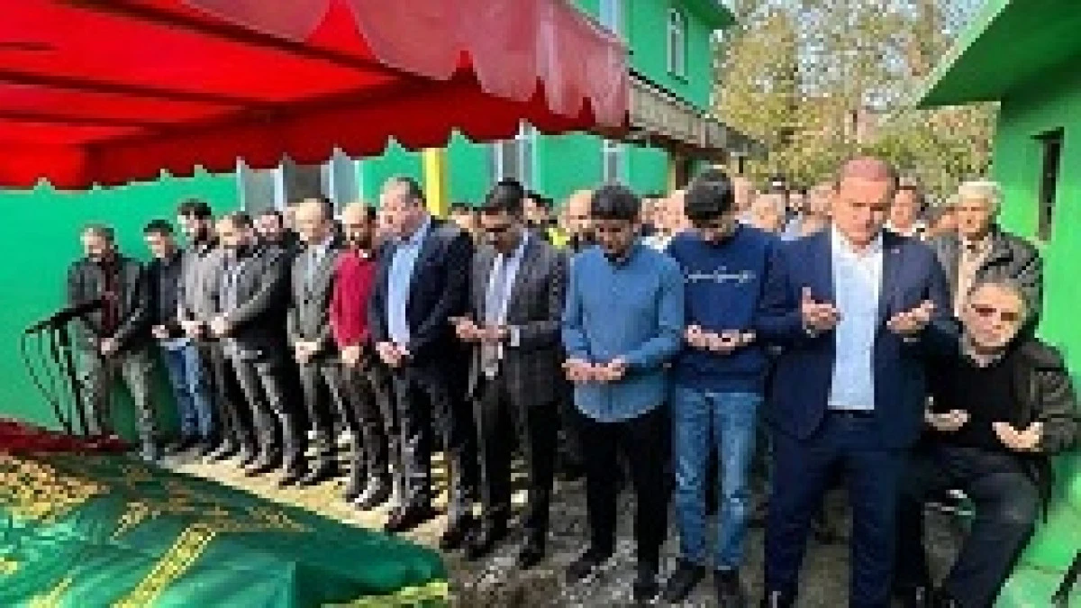 EMNİYET MÜDÜRÜN ANNESİ SON YOLCULUĞUNA UĞRULANDI