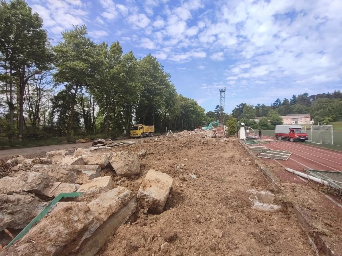 Erdemir stadına başlandı