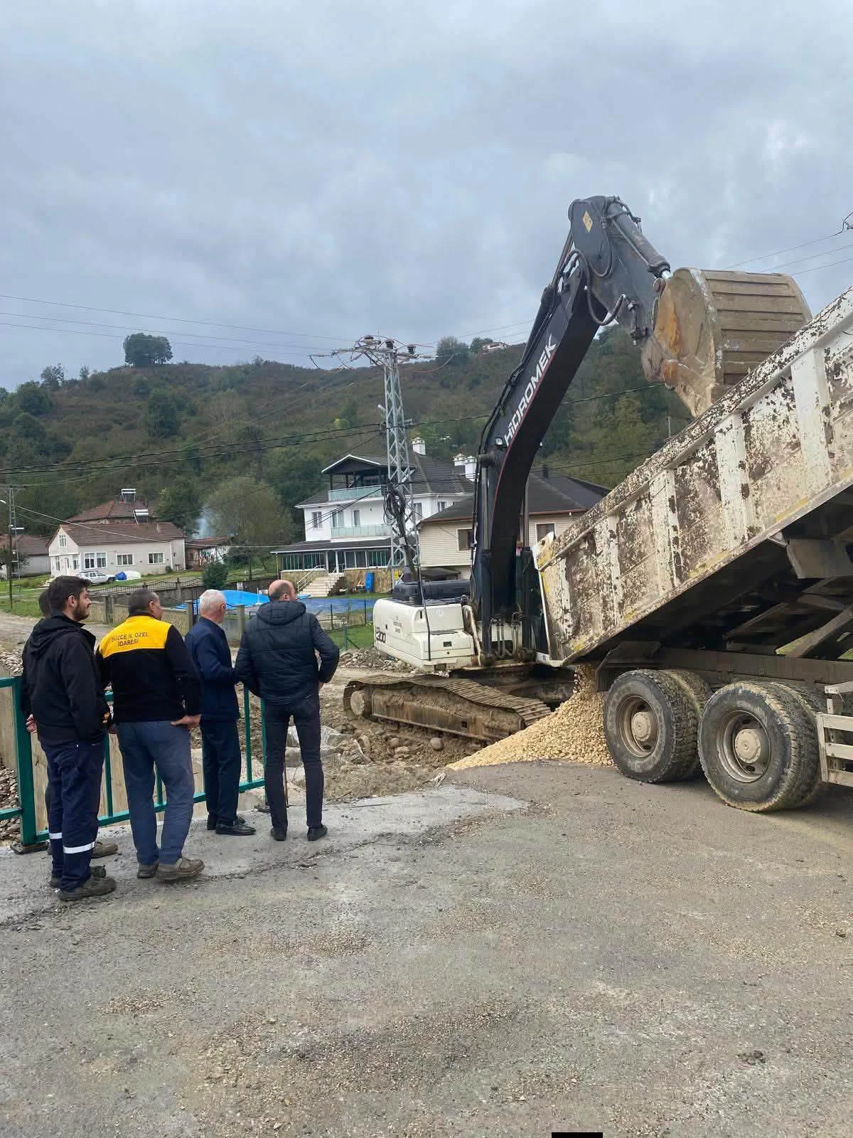 Esmahanım&rsquo;da Yağış Sonrası Durum Yerinde İncelendi.
