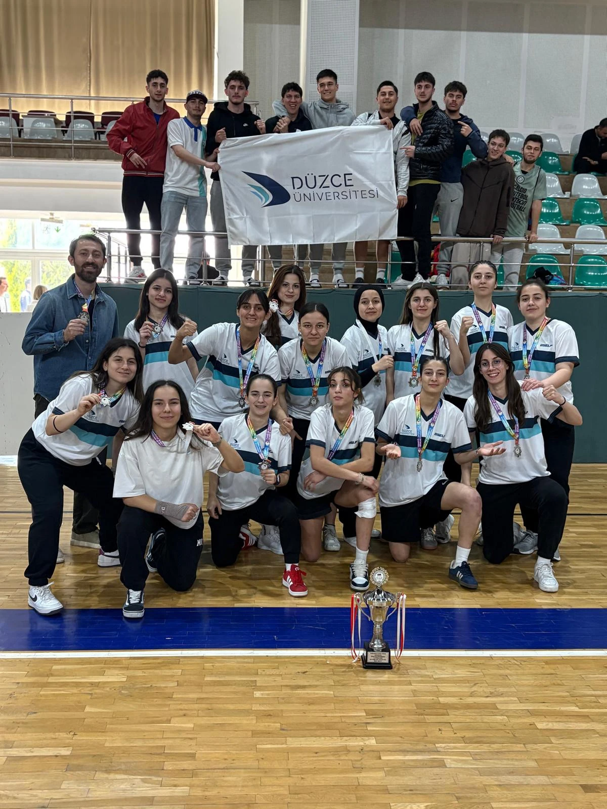 Futbolu Kadın Takımı 2. Oldu