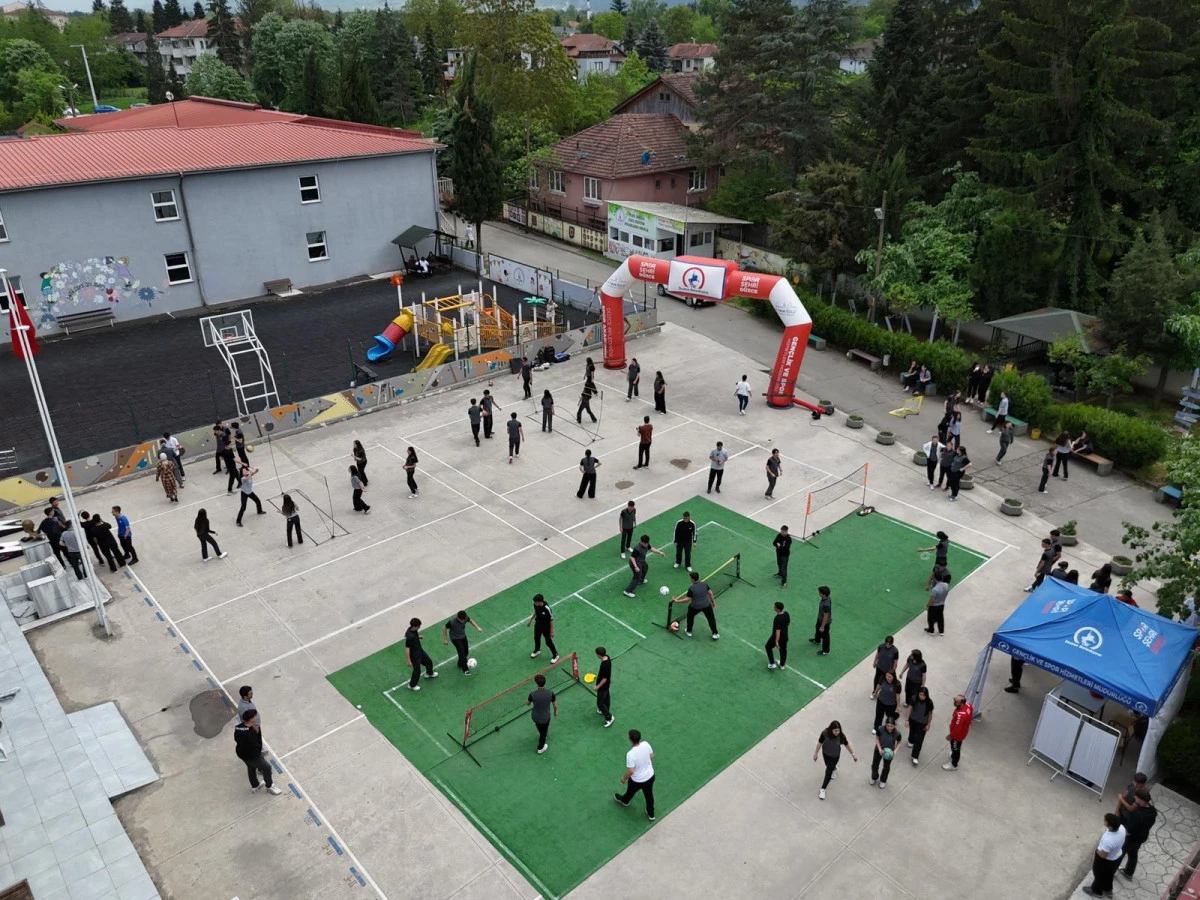 GEN&Ccedil;LERİ SPORLA BULUŞTURMAYA DEVAM EDİYOR