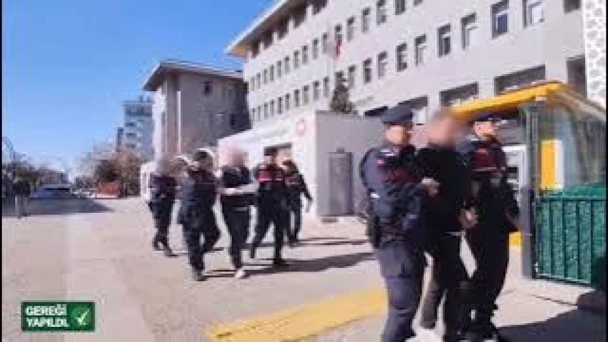 GEREĞİ YAPILDI POLİSİMİZE SALDIRAN ZORBALAR