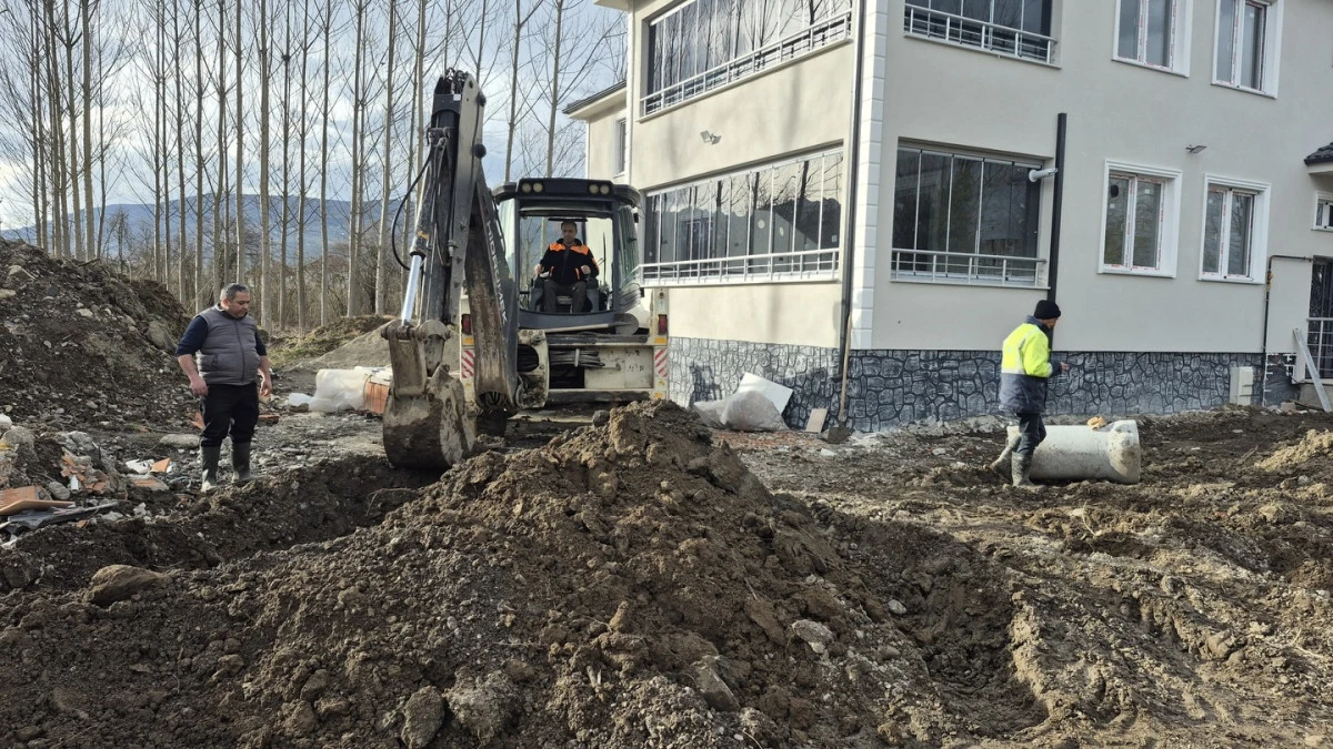 G&ouml;lyaka Belediyesi&rsquo;nden Altyapıya Kesintisiz M&uuml;dahale