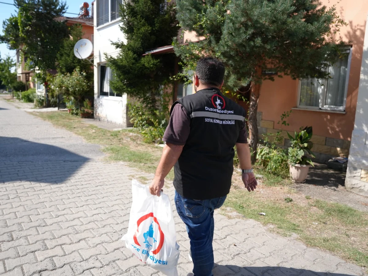 G&Ouml;N&Uuml;L K&Ouml;PR&Uuml;S&Uuml; TARLADAN SOFRAYA UZANDI