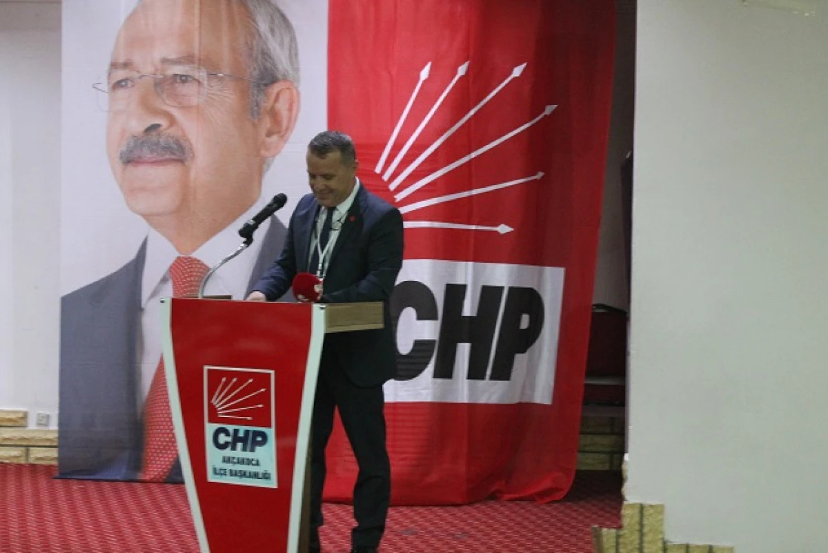 (G&ouml;r&uuml;nt&uuml;l&uuml;) AK&Ccedil;AKOCA CHP&rsquo;DE KILI&Ccedil;DAROĞLU POSTERİ KRİZİ