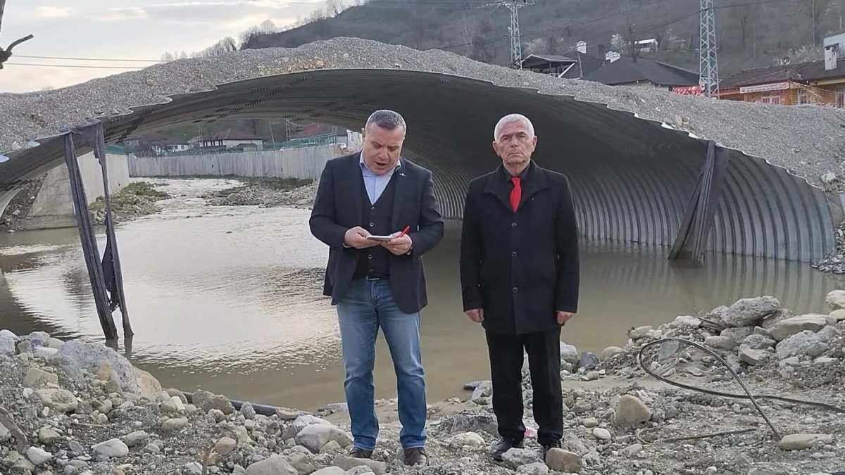 (G&ouml;r&uuml;nt&uuml;l&uuml;) CHP Ak&ccedil;akoca İl&ccedil;e Başkanı Tuğrul Abanoz&rsquo;dan K&ouml;pr&uuml; Tepkisi: