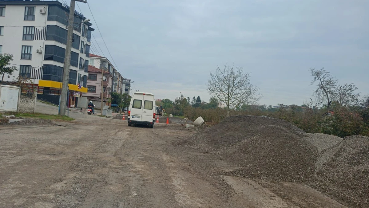 (G&ouml;r&uuml;nt&uuml;l&uuml;)  &Uuml;NİVERSİTE YOLUNDA SON D&Uuml;ZL&Uuml;ĞE GİRİLDİ!