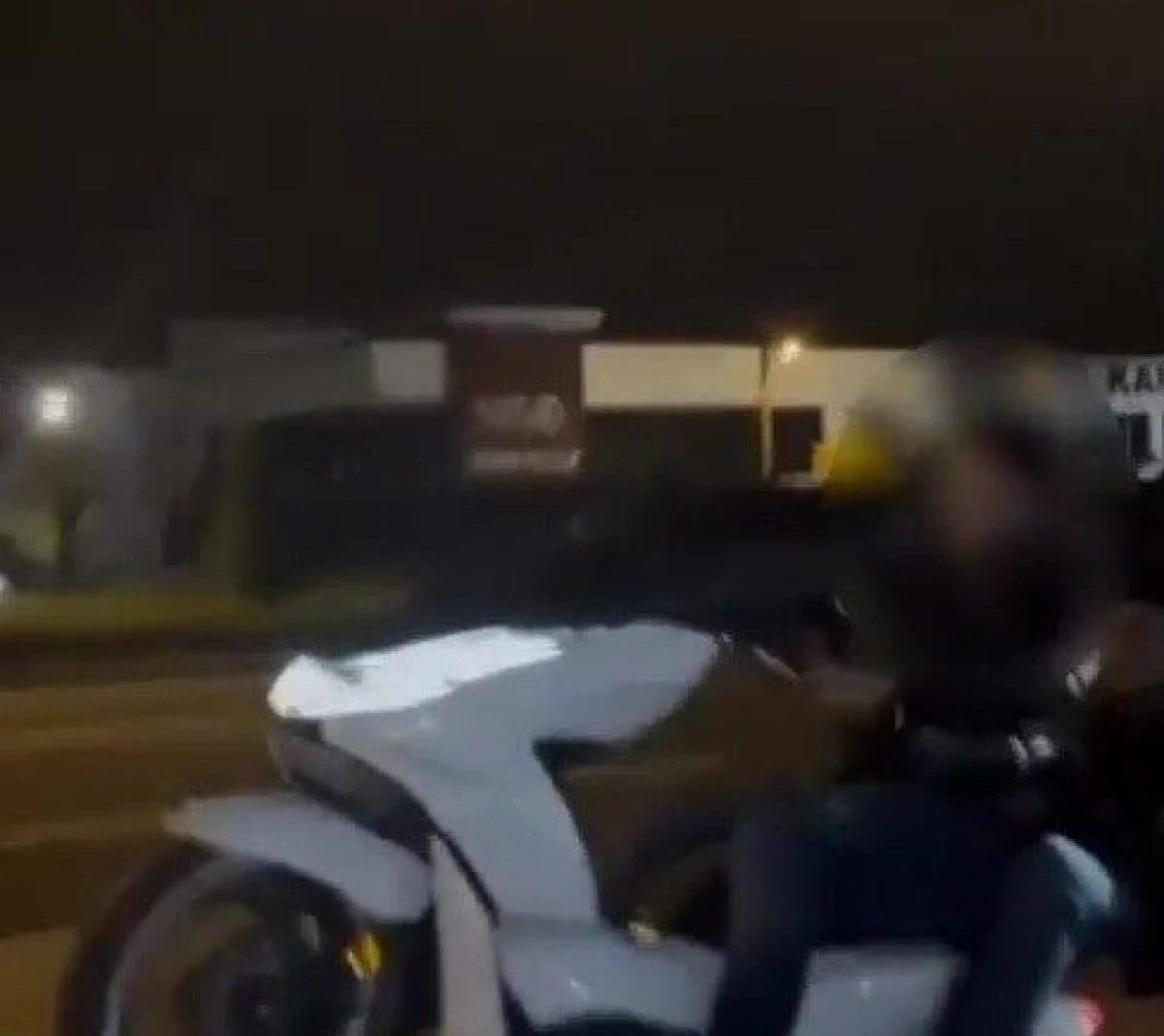 (Görüntülü) YAPTIĞI HAREKET PAHALIYA MAL OLDU