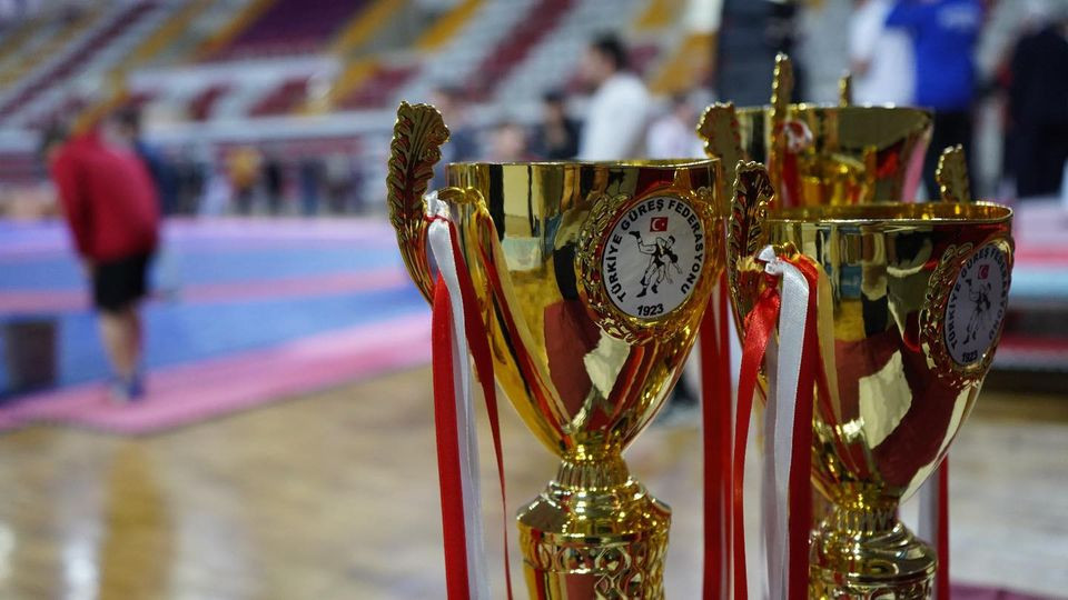 Grekoromen Güreş Türkiye Şampiyonası’nın İlk Günü Sona Erdi