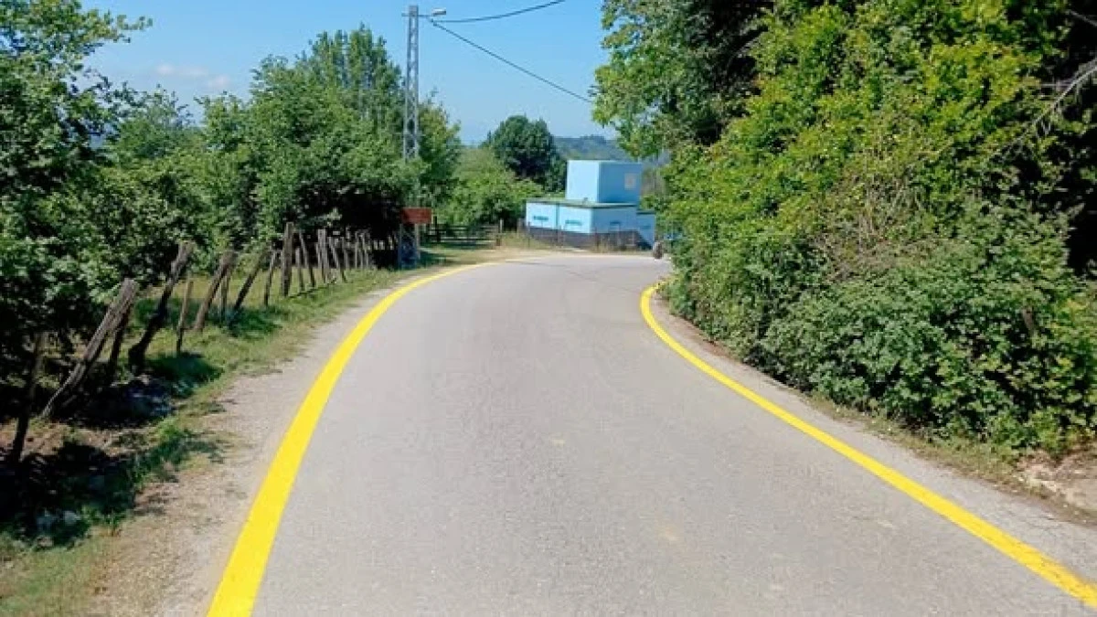 İGM DEN K&Ouml;Y YOLLARINDA YOL &Ccedil;İZGİ &Ccedil;ALIŞMASI