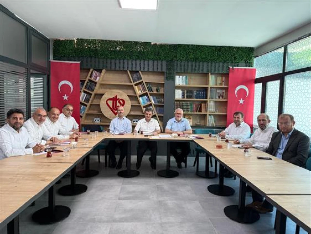 İl&ccedil;e M&uuml;ft&uuml;leri Toplantısı d&uuml;zenlendi.