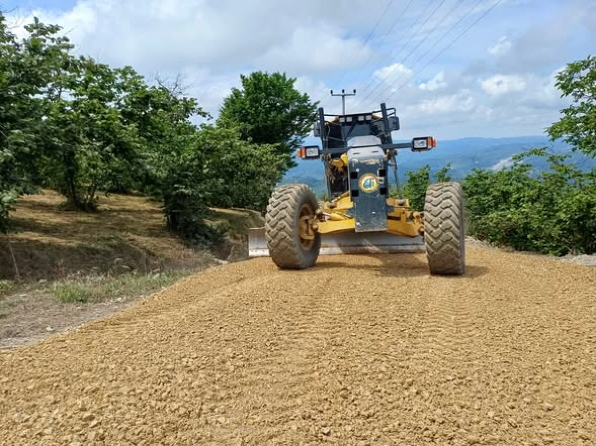 KARATAVUK K&Ouml;Y&Uuml; SOĞUK ASFALTI YAPILDI