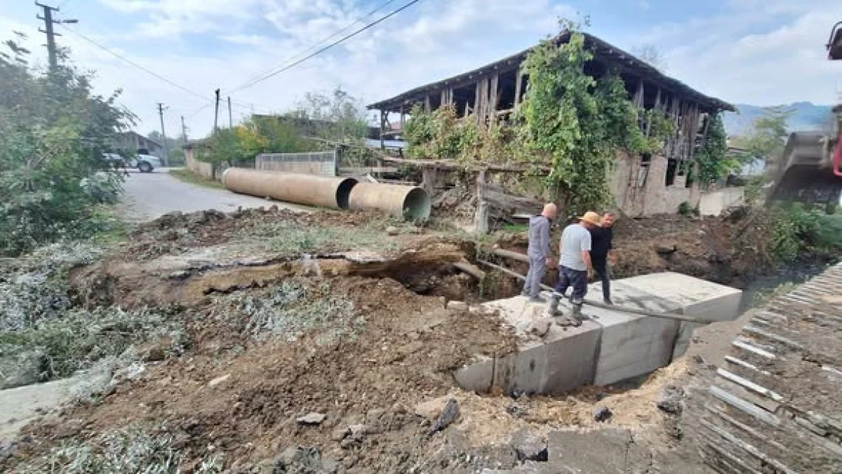 KAYMAK&Ccedil;I K&Ouml;Y&Uuml;&rsquo;NDE ALTYAPI &Ccedil;ALIŞMALARI TAMAMLANDI