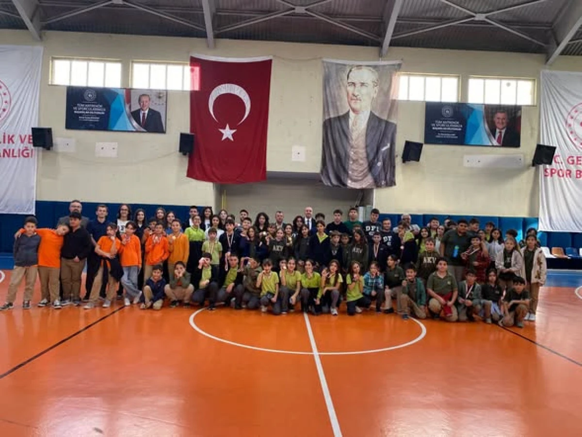 Kaynaşlı&rsquo;da Teknoloji ve Robotik Sosyal Sorumluluk Projesi Etkinliği