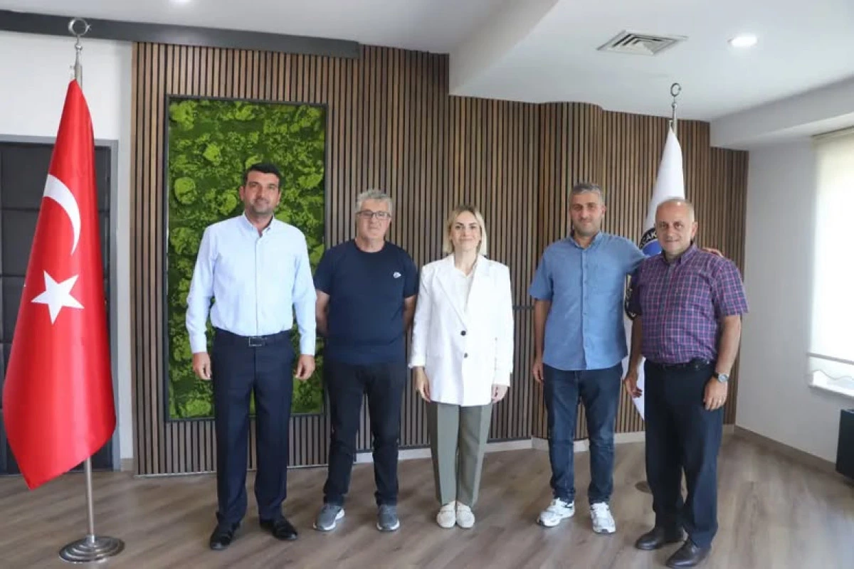 K&Ouml;Y MUHTARLARINDAN BELEDİYE BAŞKAN VEKİLİ ALEV &Uuml;NAL&rsquo;A ZİYARET