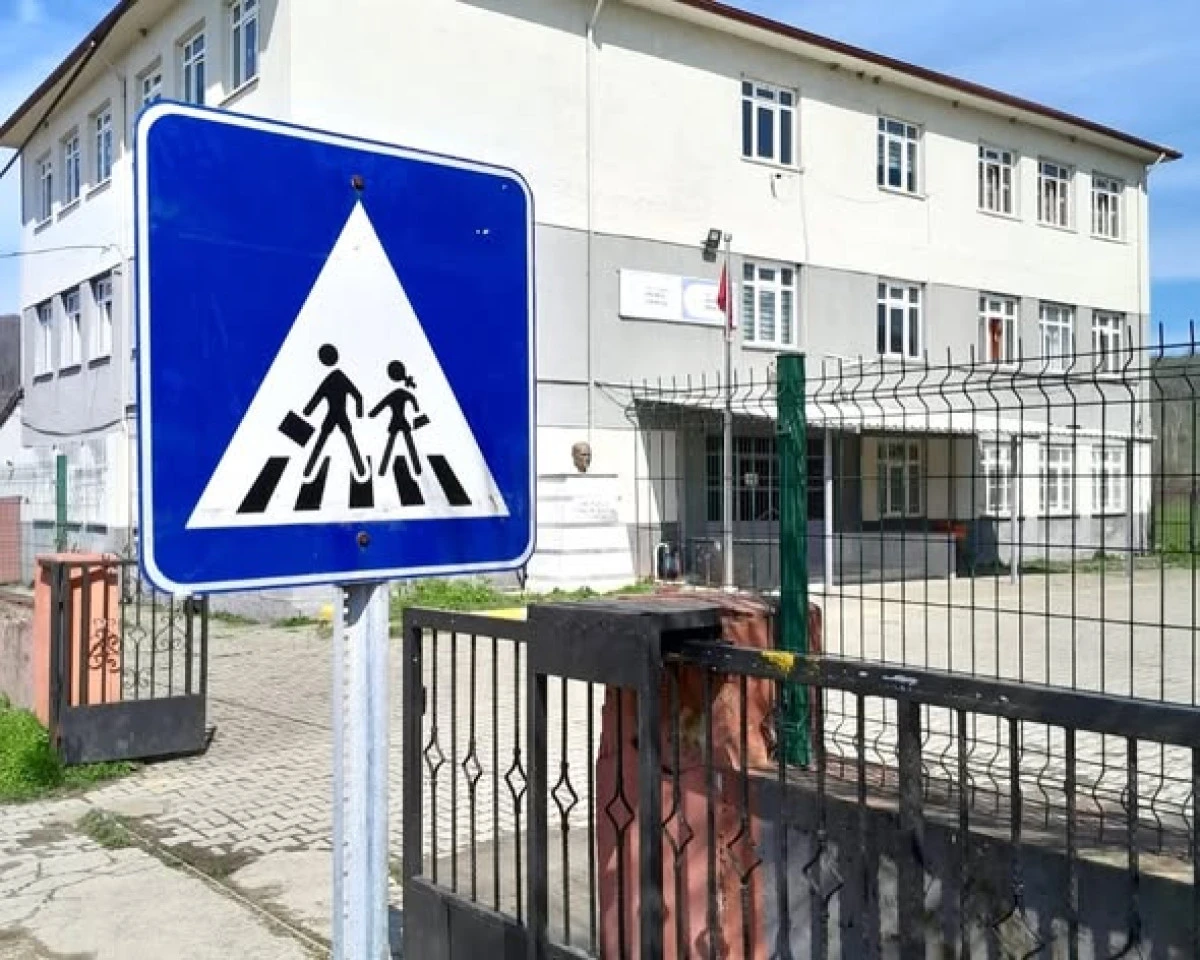 K&Ouml;Y OKULLARINDA G&Uuml;VENLİ GE&Ccedil;İŞLER İ&Ccedil;İN &Ouml;NEMLİ ADIM