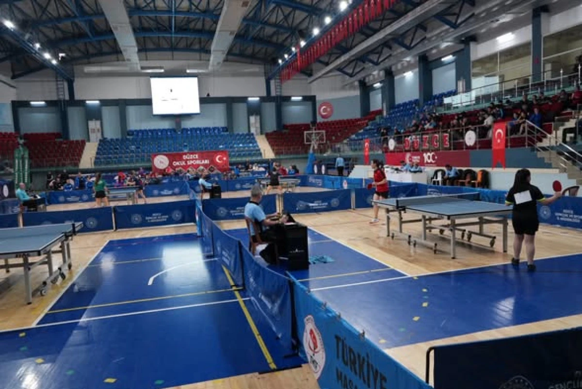  Masa Tenisi M&uuml;sabakaları Başladı 