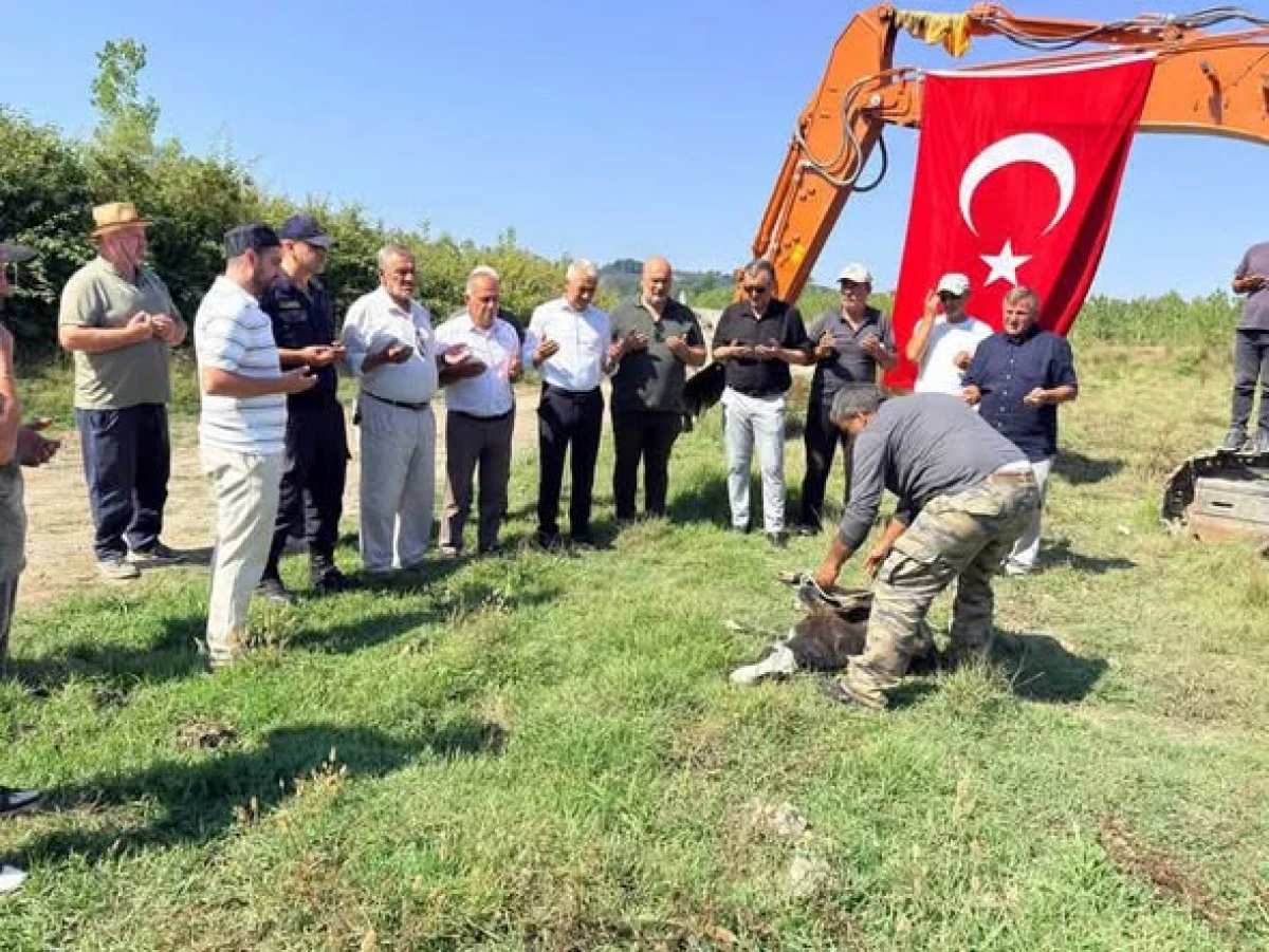 Melenağzı &Ccedil;evre Yolu Projesinde İlk Kazma Vuruldu
