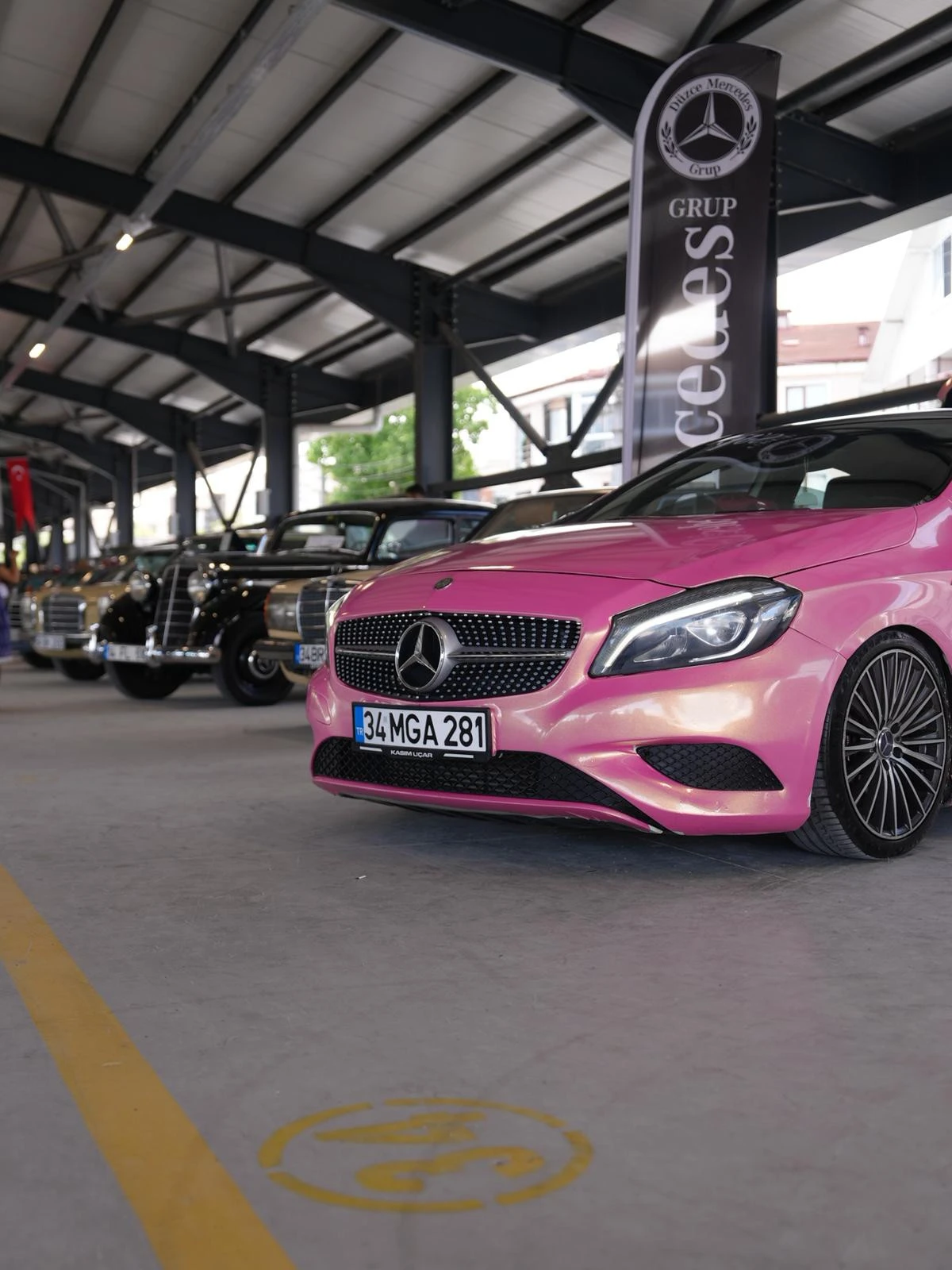 MERCEDES TUTKUNLARI D&Uuml;ZCE&rsquo;DE BULUŞTU
