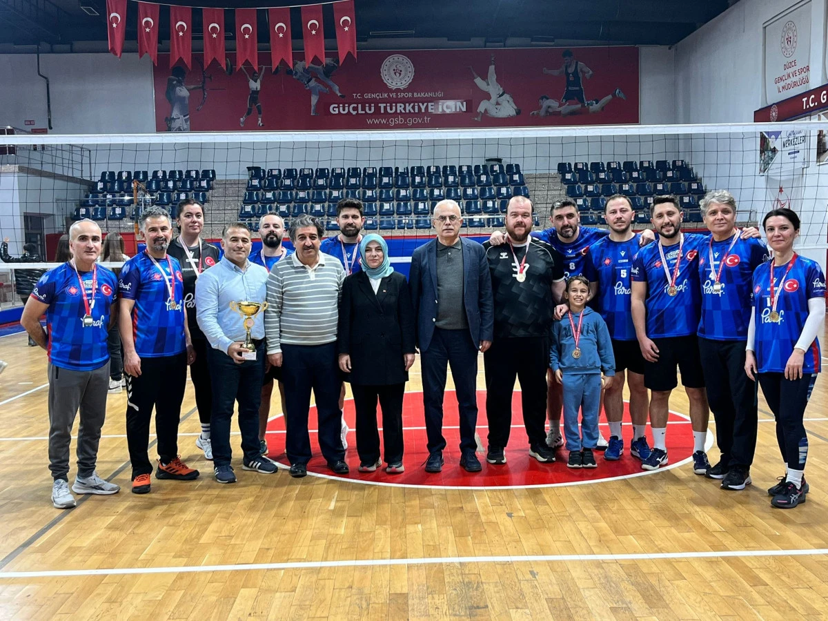 Öğretmenler Arası Voleybol Turnuvası Gerçekleştirildi