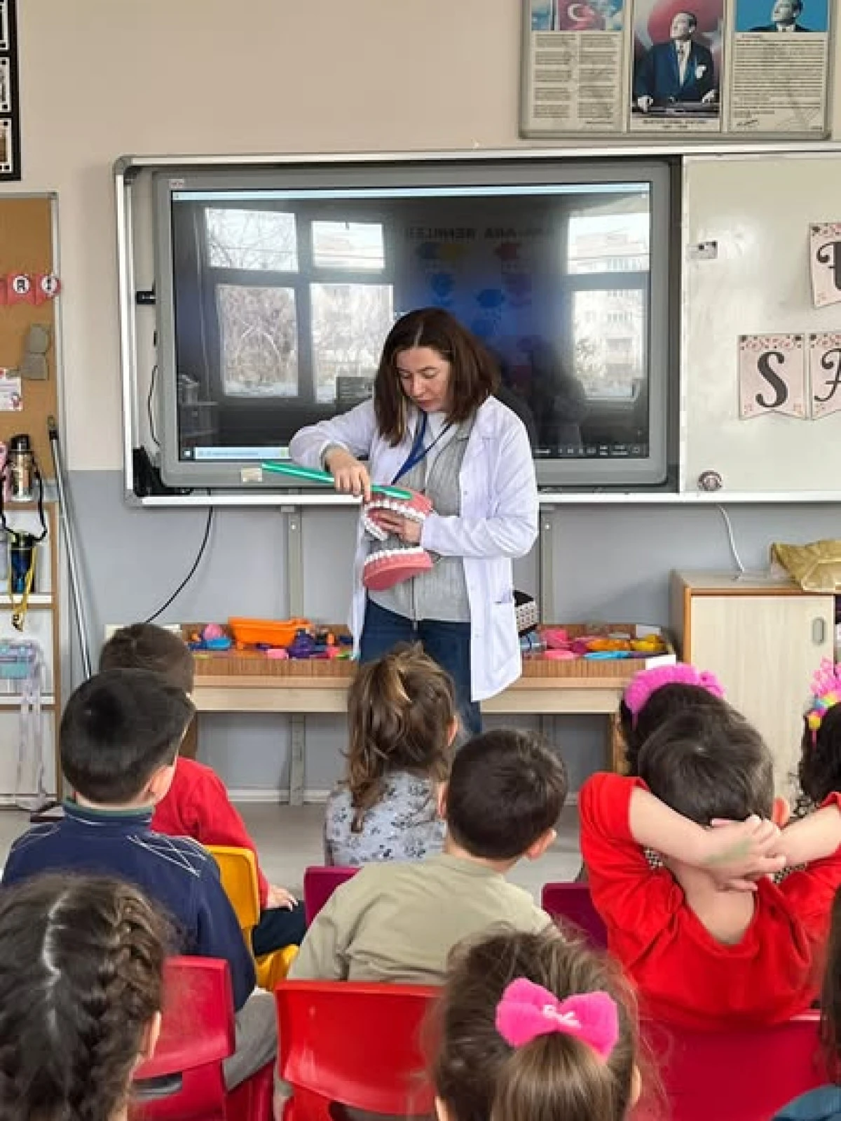 Okul Sağlığı &Ccedil;alışmaları Aralıksız Devam Ediyor