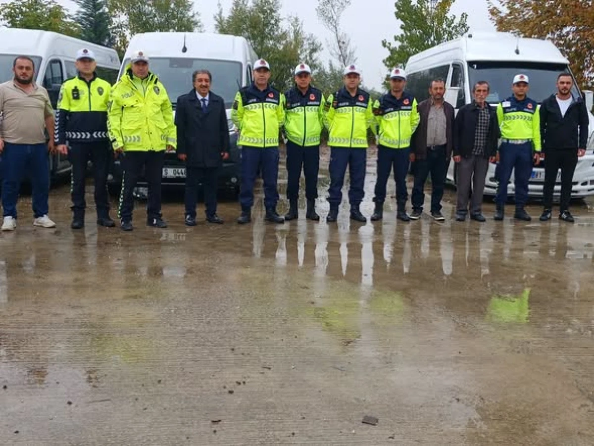 OKUL SERVİS ARA&Ccedil;LARINA Y&Ouml;NELİK DENETİMLER GER&Ccedil;EKLEŞTİRİLDİ