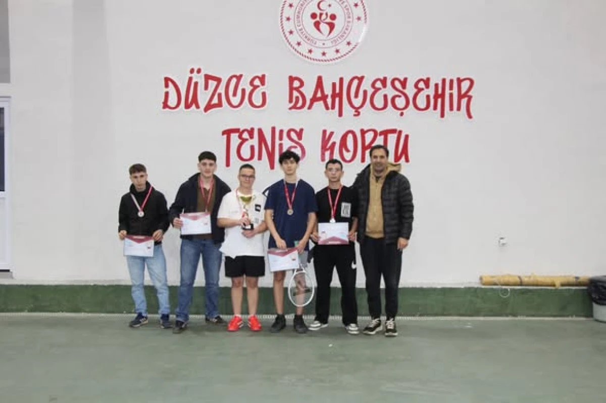 Okul Sporları Tenis Heyecanı Sona Erdi