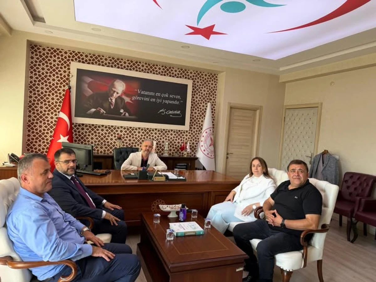 &Ouml;z Sağlık İş Sendikasından İl Sağlık M&uuml;d&uuml;r&uuml;ne Ziyaret