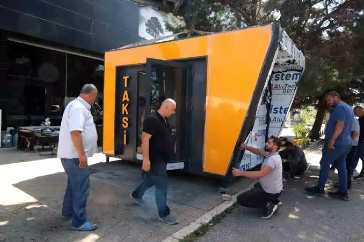 Prefabrik mescit ve taksi durağı alınacak