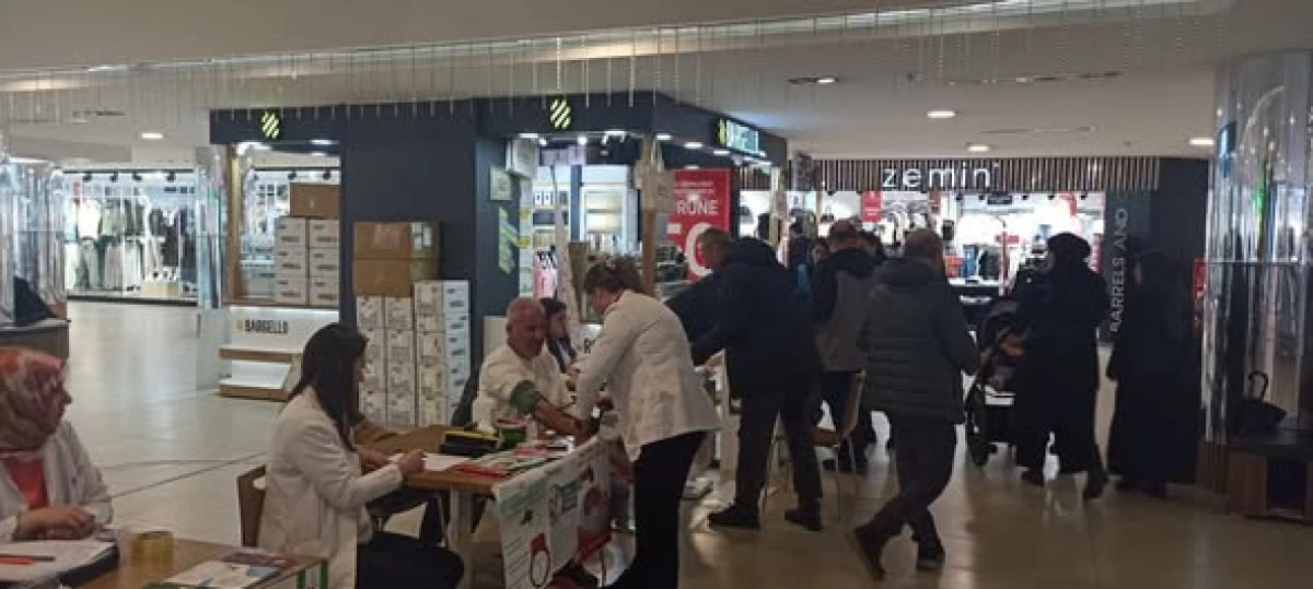 Sağlık&ccedil;ılar  Okur Yazarlığı Programı ile Sahada