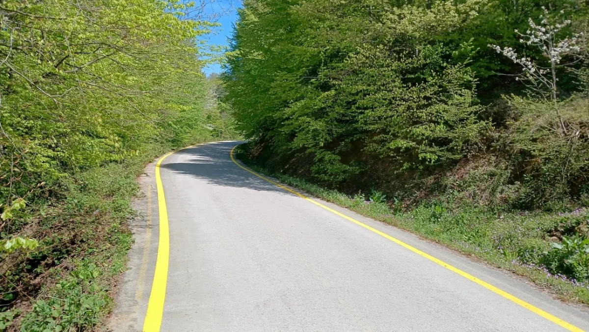 Tıraşlar K&ouml;y&uuml;&rsquo;nde Yol G&uuml;venliği Artırıldı: