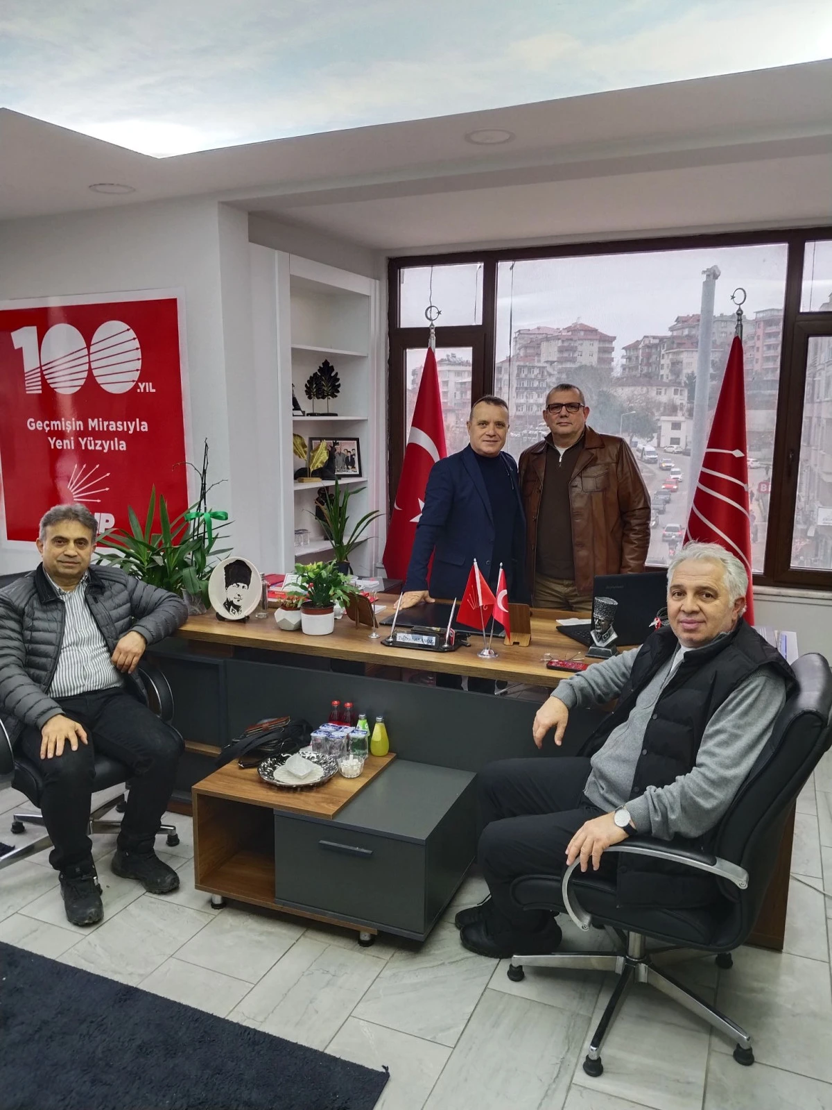 Tuğrul Abanoz&rsquo;a Taziye Ziyaretleri Devam Ediyor