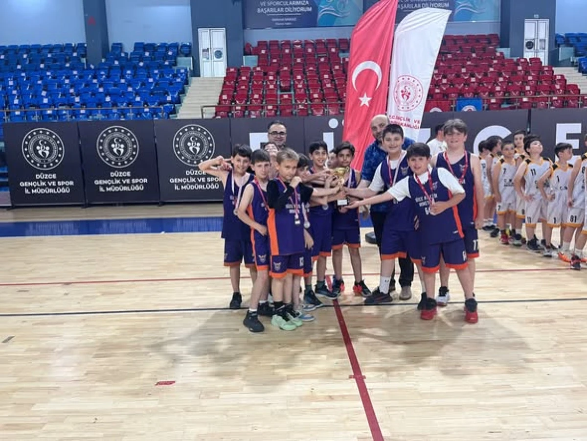 U11 Yerel Lig Erkekler Basketbol M&uuml;sabakaları Tamamlandı.