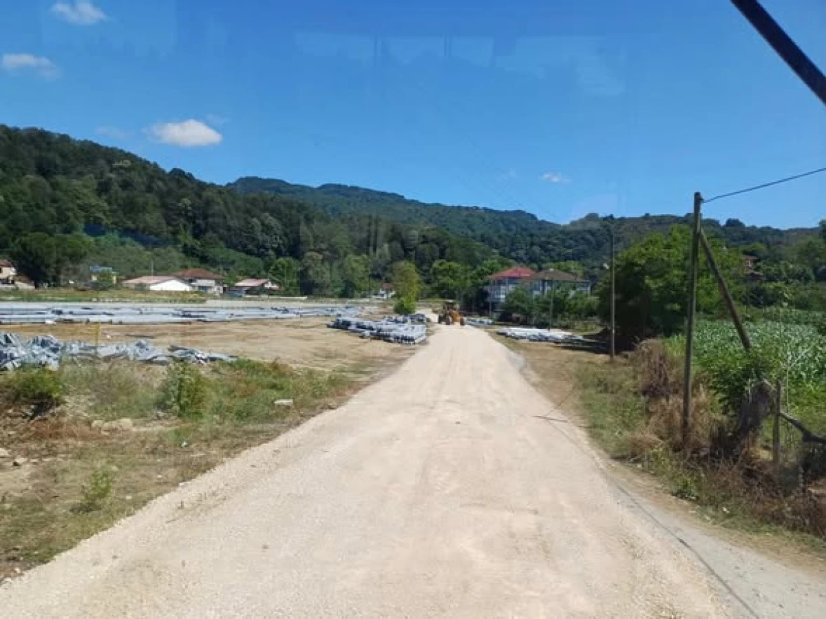 UĞURLU K&Ouml;Y&Uuml;&rsquo;NDE BOZULAN YOL YENİDEN TRAFİĞE A&Ccedil;ILDI