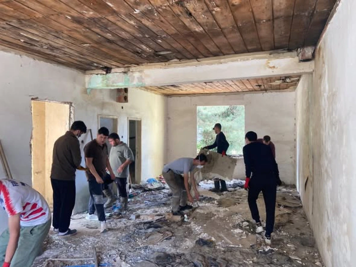 UĞURLU K&Ouml;Y&Uuml;NE YENİ DERNEK BİNASI M&Uuml;JDESİ