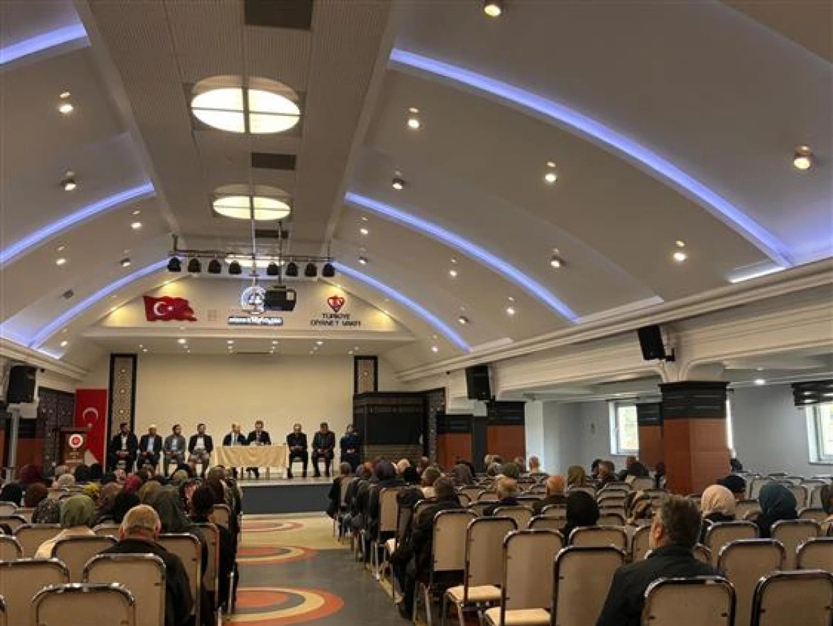 Umre semineri d&uuml;zenlendi.