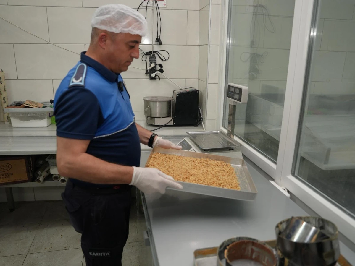 &Uuml;RETİM KOŞULLARI, EVRAK KONTROL&Uuml; VE FİYAT ETİKETİ KONTROL&Uuml; YAPILIYOR