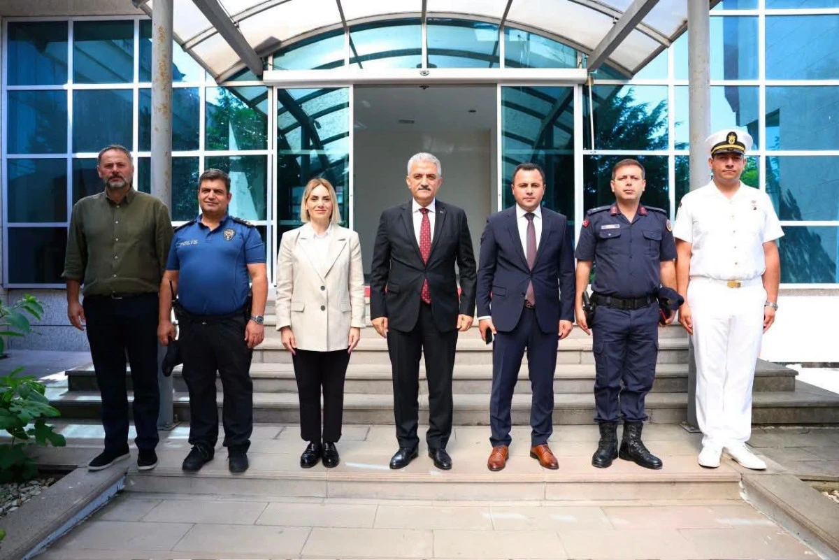 VALİ  MEHMET MAKAS AK&Ccedil;AKOCA'DA BİR DİZİ ZİYARET GER&Ccedil;EKLEŞTİRDİ