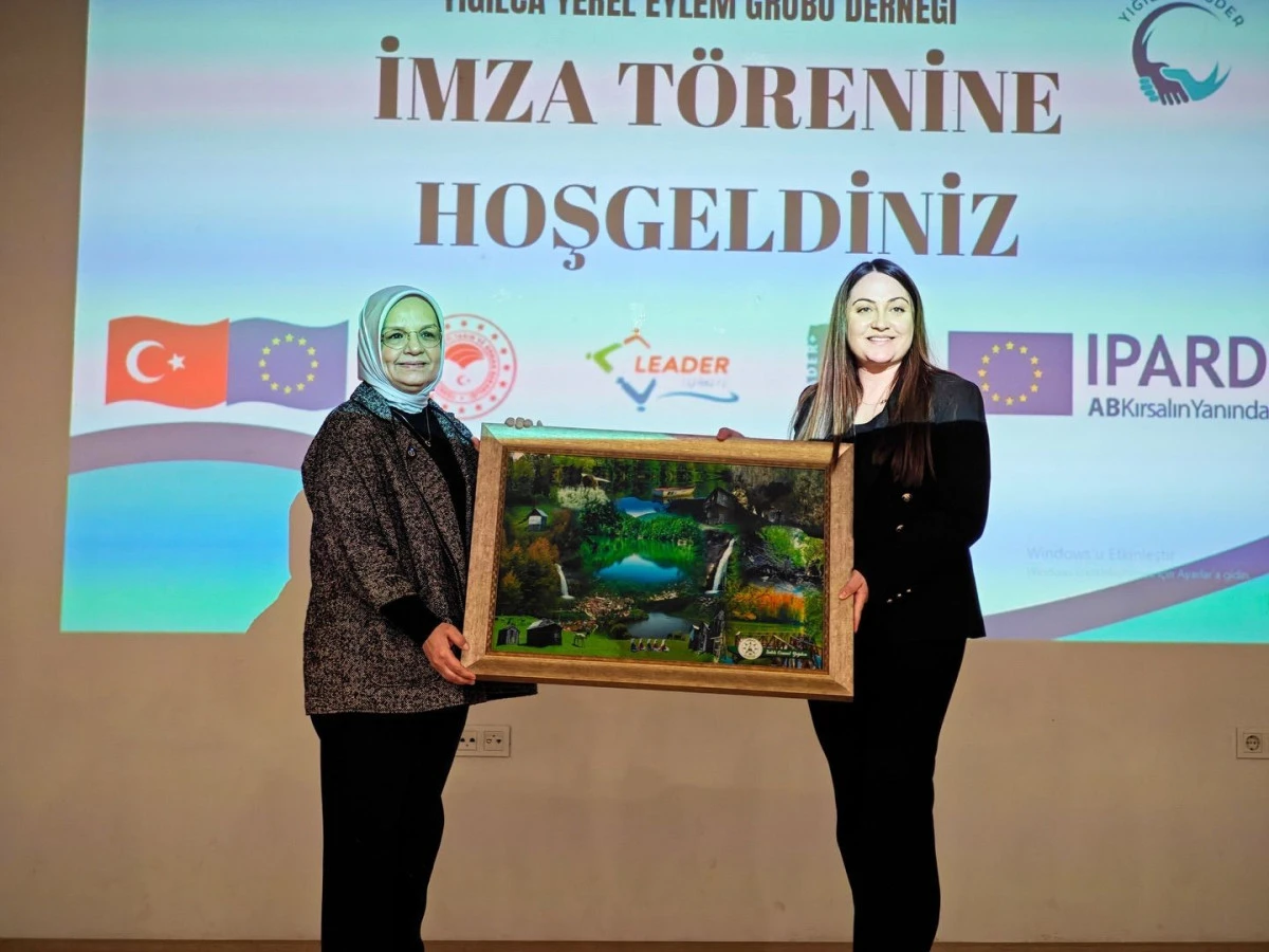 Yığılca'da, Leader i&ccedil;in tarihi imza