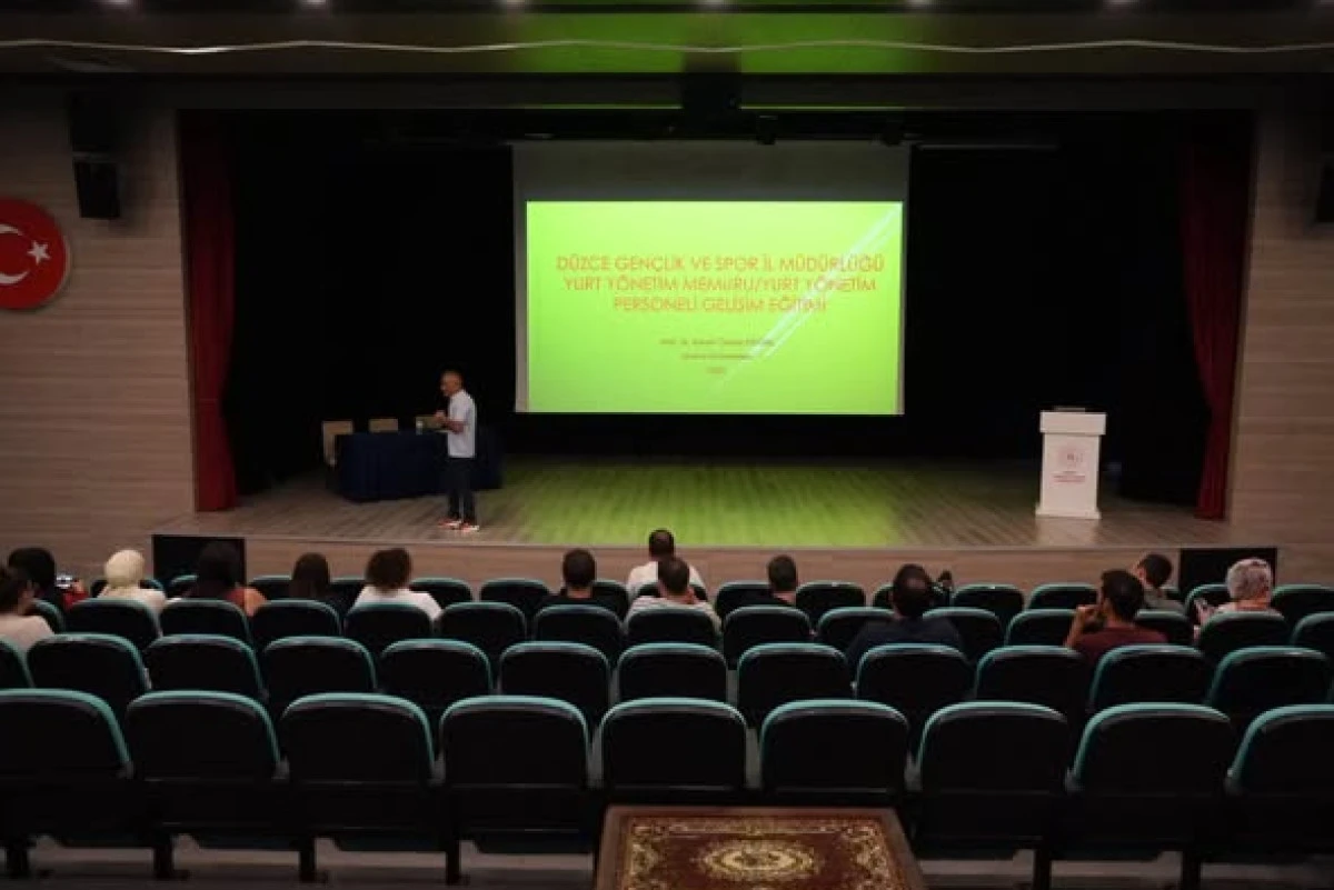 Yurt Y&ouml;netim Personeli ve Memuru Eğitimi D&uuml;zenlendi
