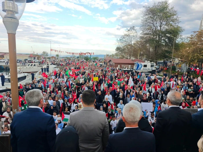 AKÇAKOCA GAZZE İÇİN TEK YÜREK OLDU