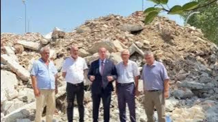 ÇİLİMLİ DE DEPREM İZLERİ DEVAM EDİYOR